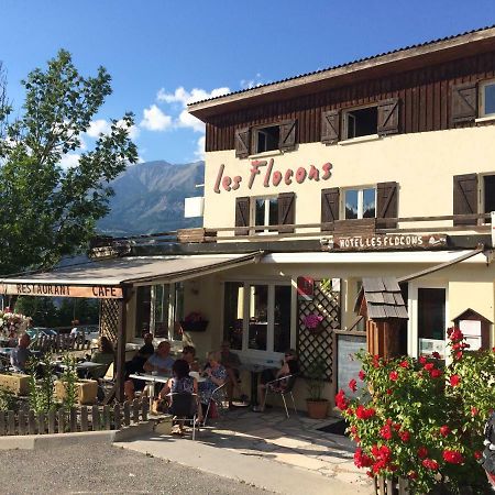 Hotel Les Flocons Le Sauze Exterior foto
