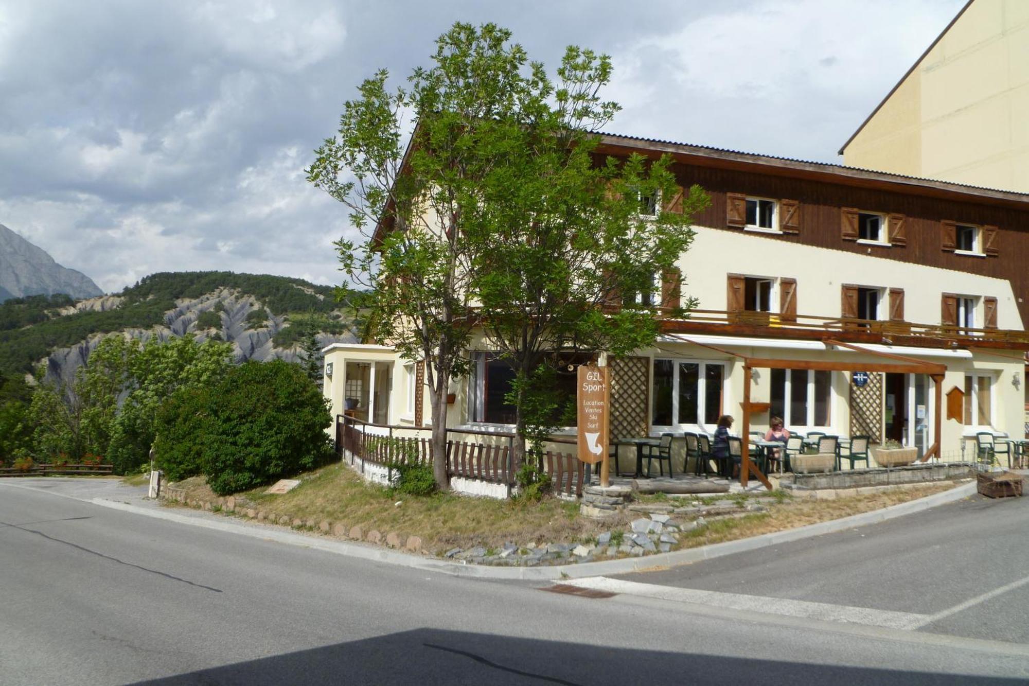 Hotel Les Flocons Le Sauze Exterior foto