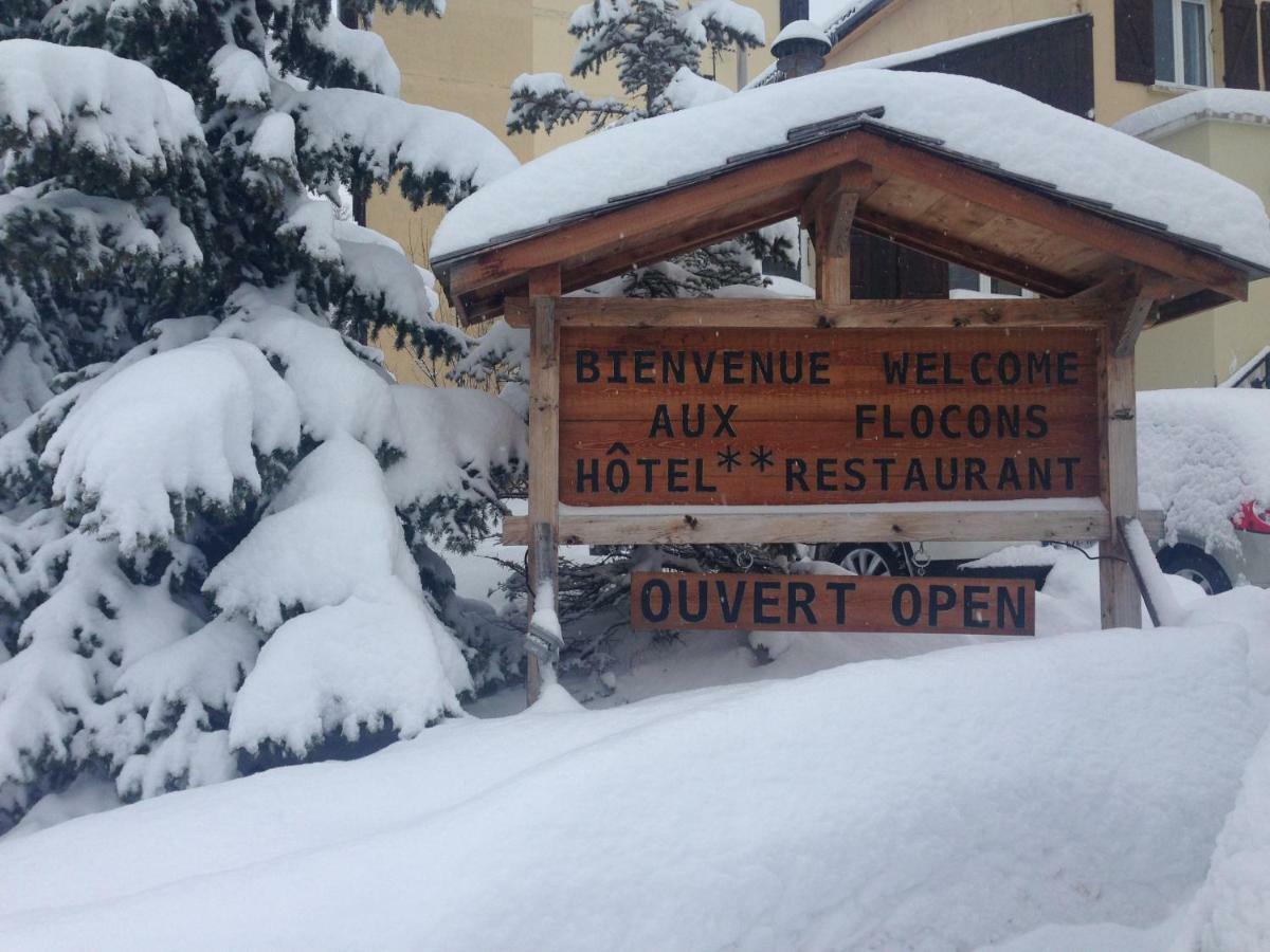 Hotel Les Flocons Le Sauze Exterior foto